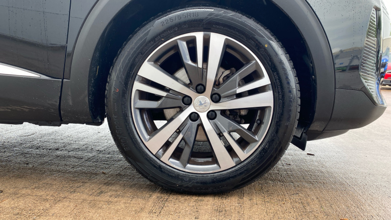 Peugeot 5008 1.2 PureTech Allure Premium+ 5dr Petrol Estate